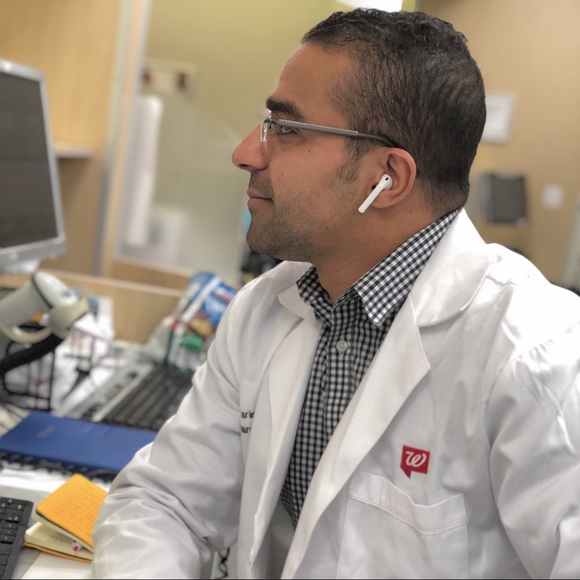 Meet your Posher, Karim - Picture 2 of 3